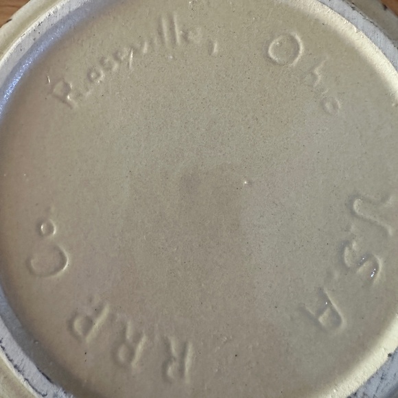 Robinson Ransbottom Pottery Co. Roseville Ohio Pot with Lid 1.5 Qt. Blue Cream - Picture 5 of 13